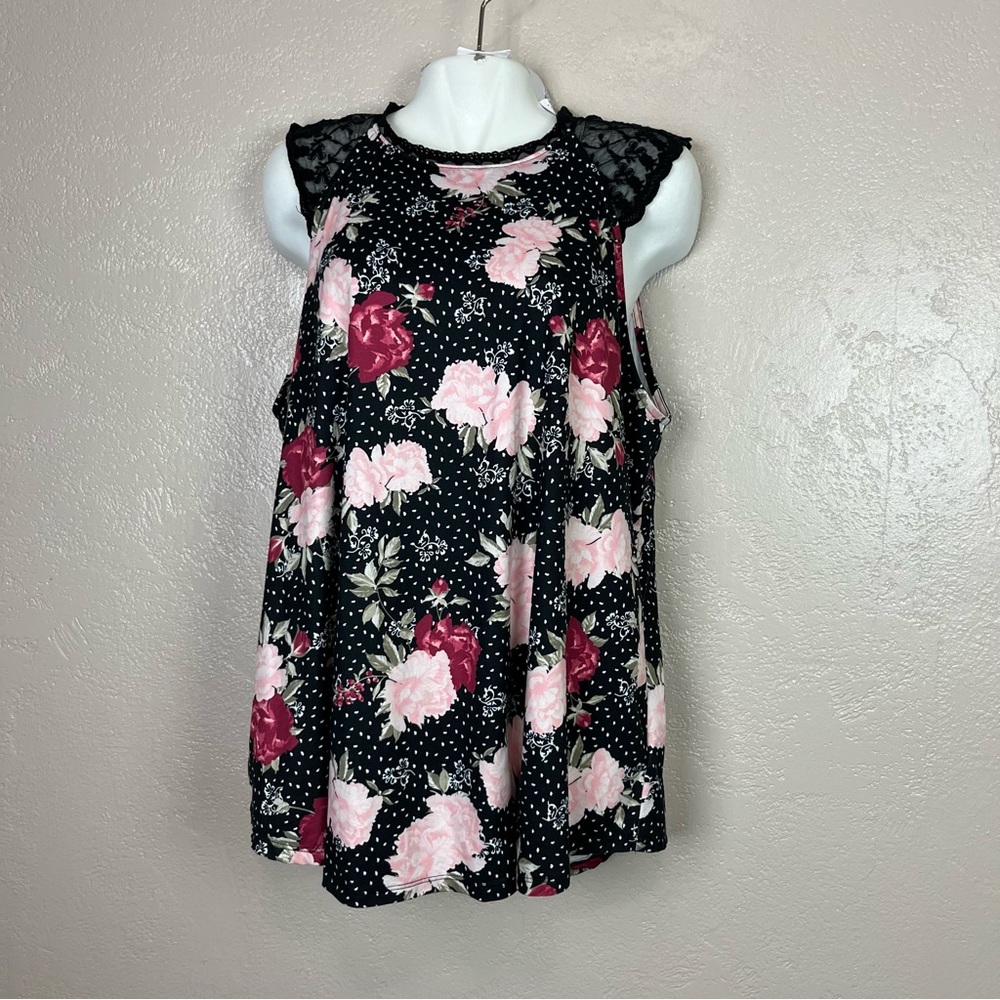Torrid women sleeveless pink black‎ floral blouse size 2